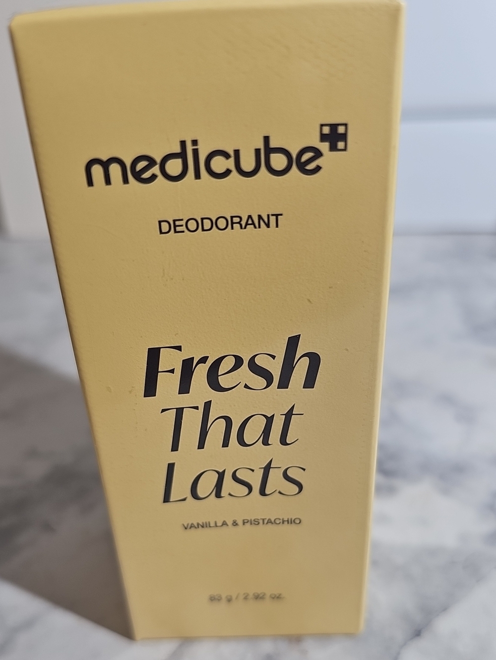 New Medicube Fresh That Lasts Skin Tone Vanilla & Pistachio Deodorant - Yellow